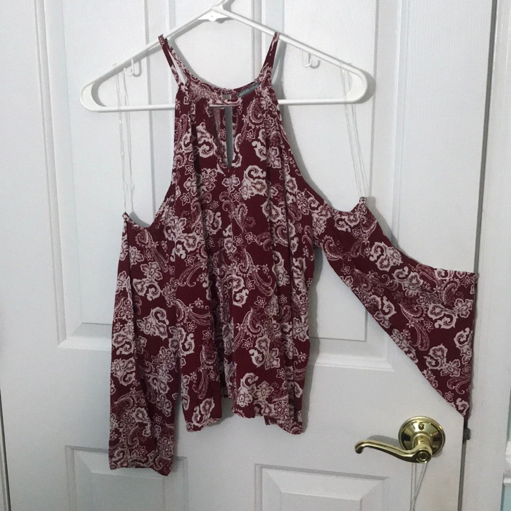 Cold shoulder soft patterned shirt